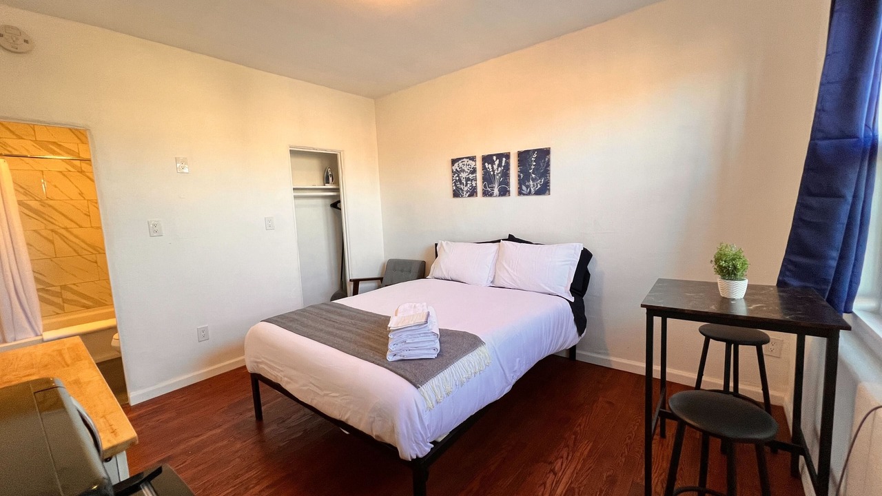 Photo of Bedroom in Westlake