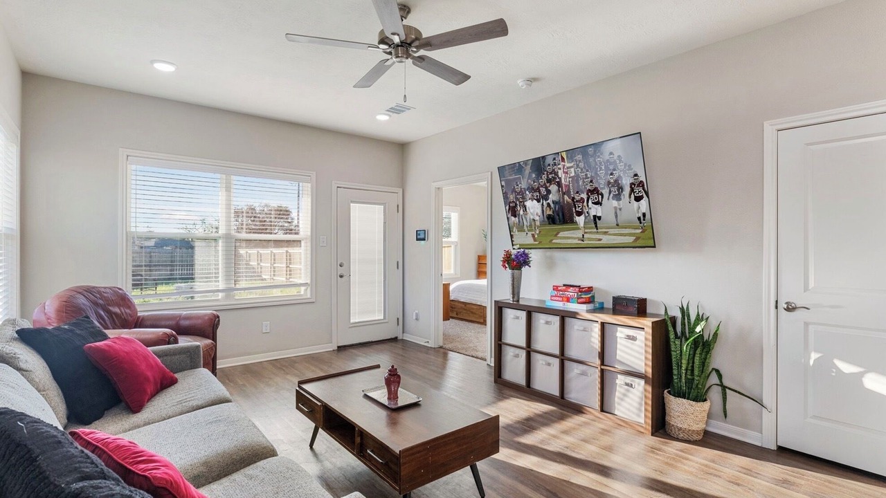Photo of Livingroom in Allen Forest