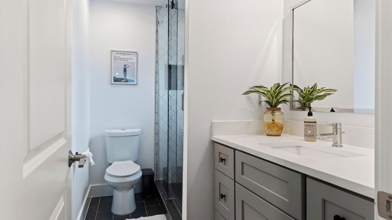 Photo of Bathroom in Blackshear-Prospect Hill