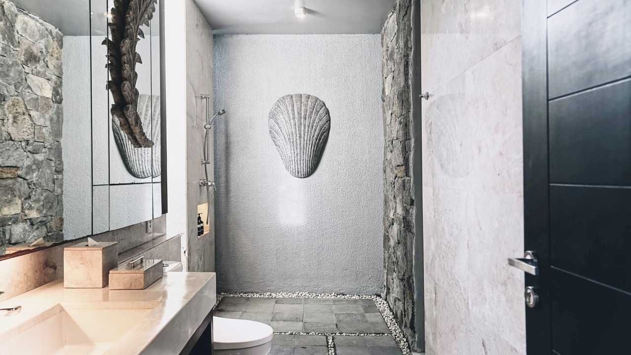 Photo of Bathroom in Kampial