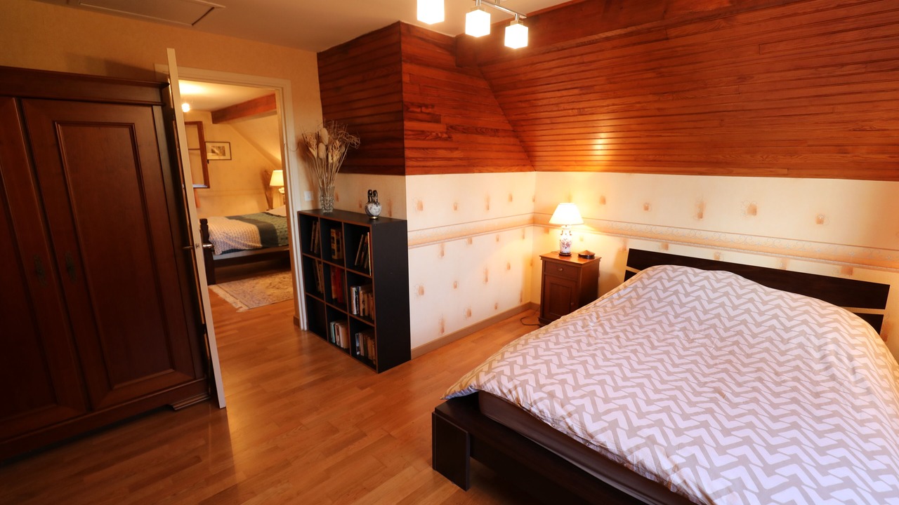 Photo of Bedroom in Saint-Aubin-sur-Yonne