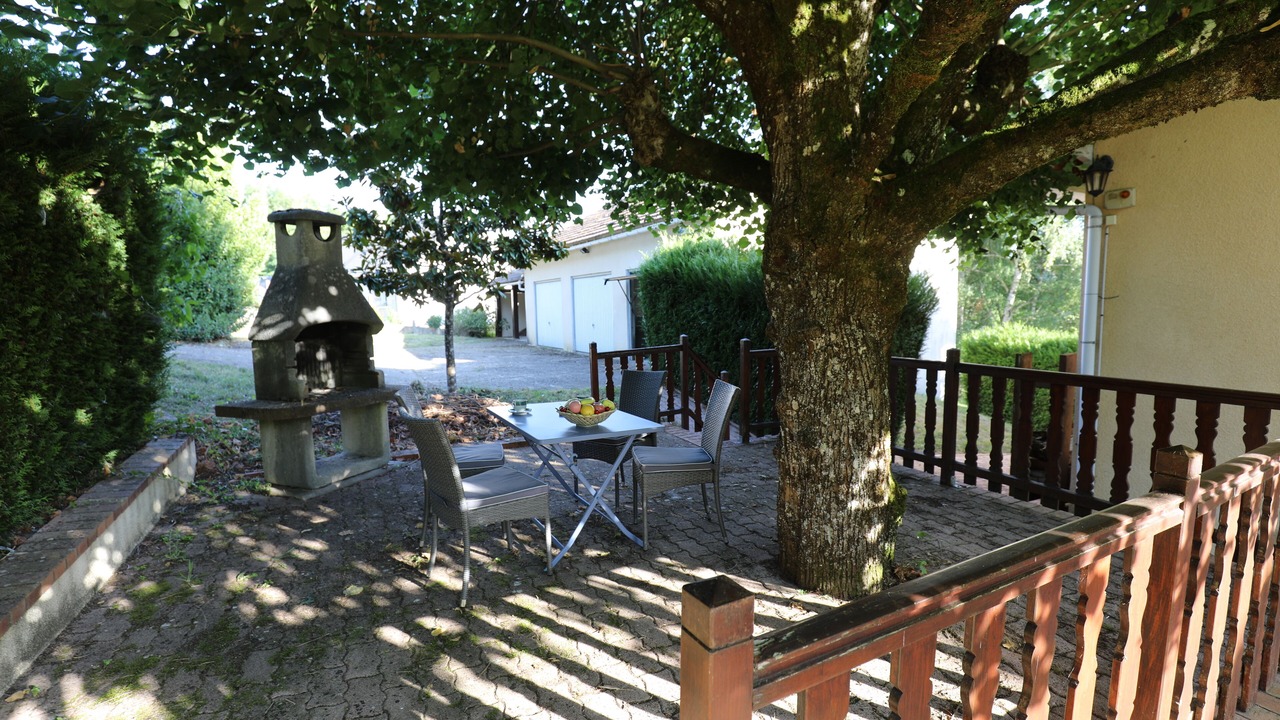 Photo of Outdoor in Saint-Aubin-sur-Yonne