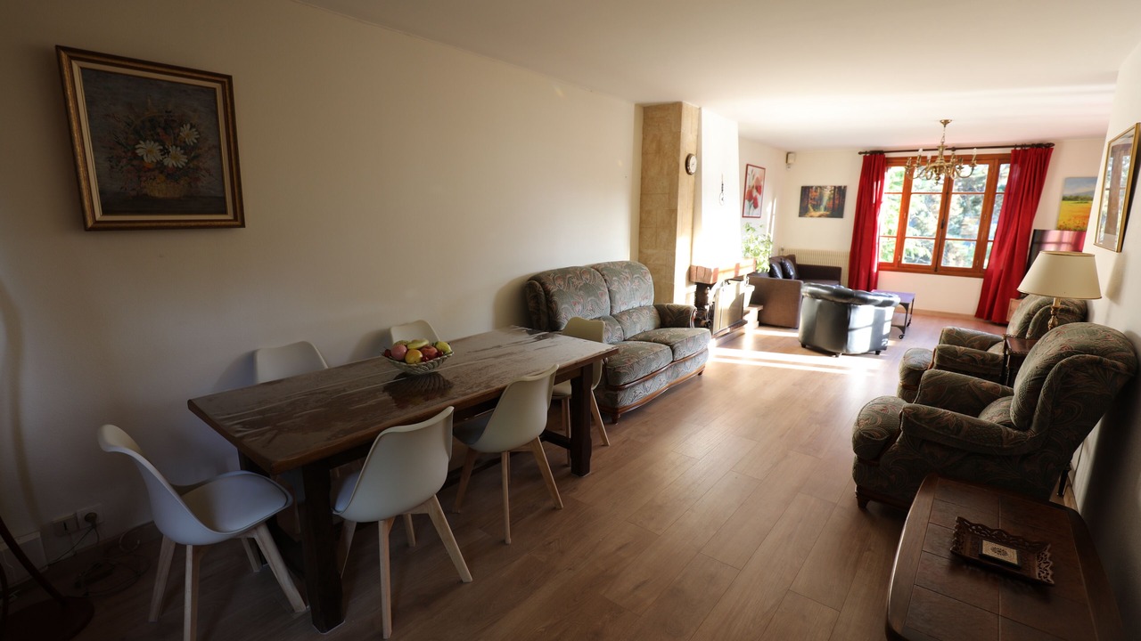 Photo of Livingroom in Saint-Aubin-sur-Yonne