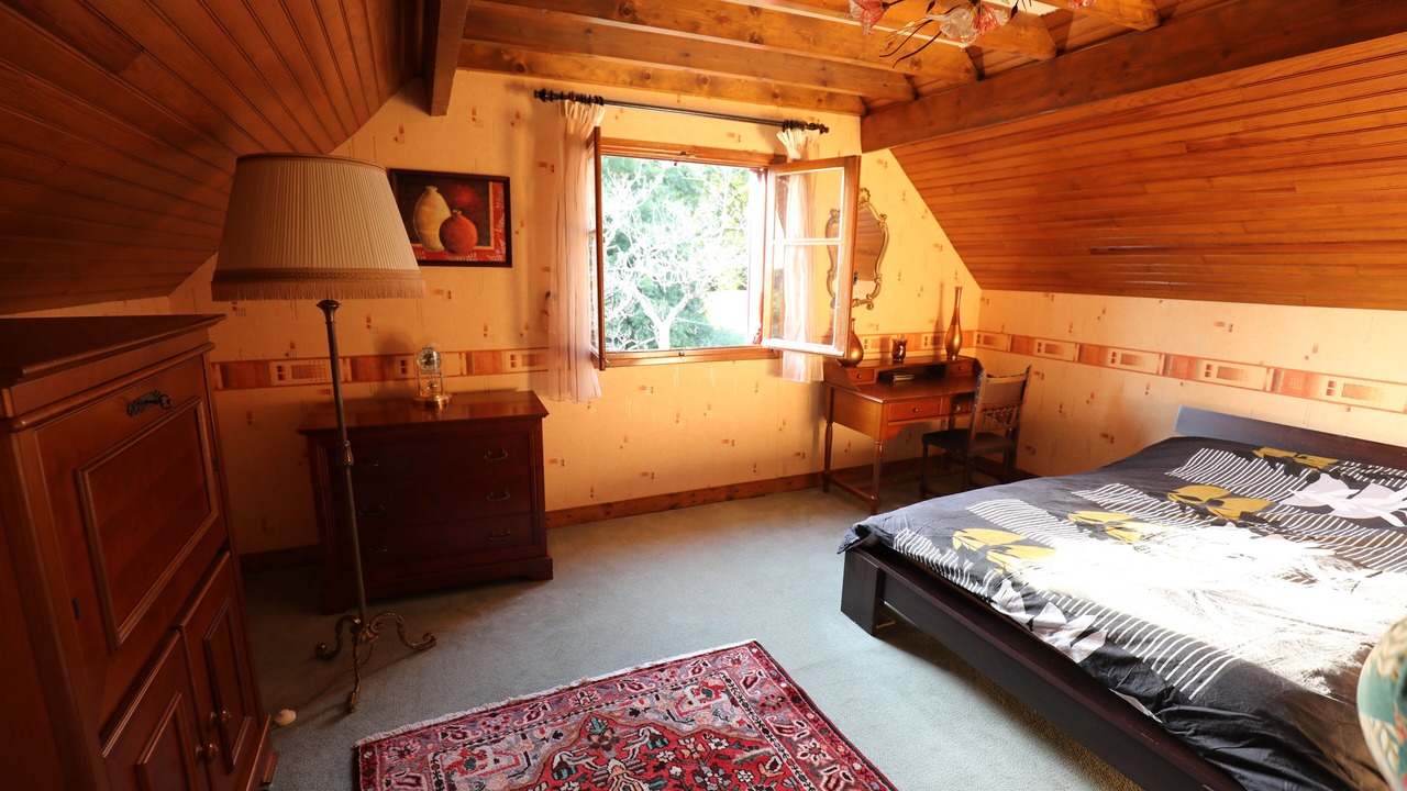 Photo of Bedroom in Saint-Aubin-sur-Yonne
