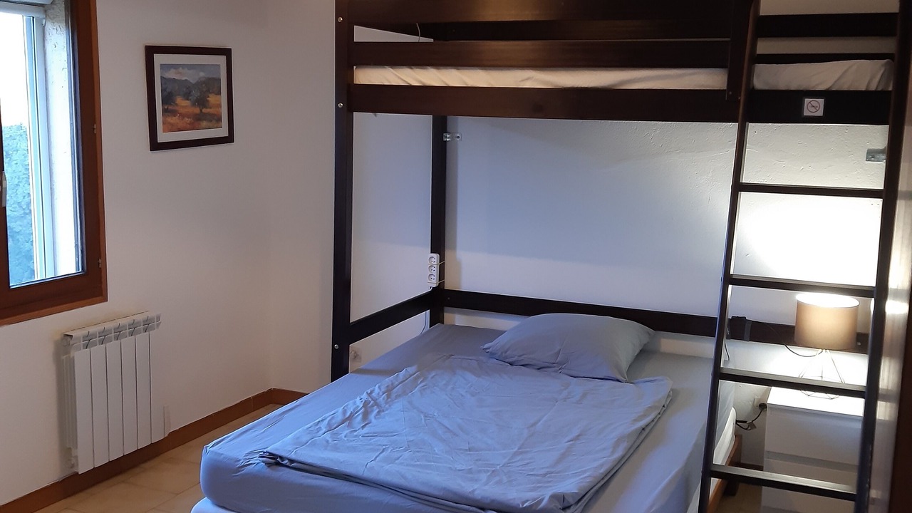 Photo of Bedroom in Pont-Saint-Esprit