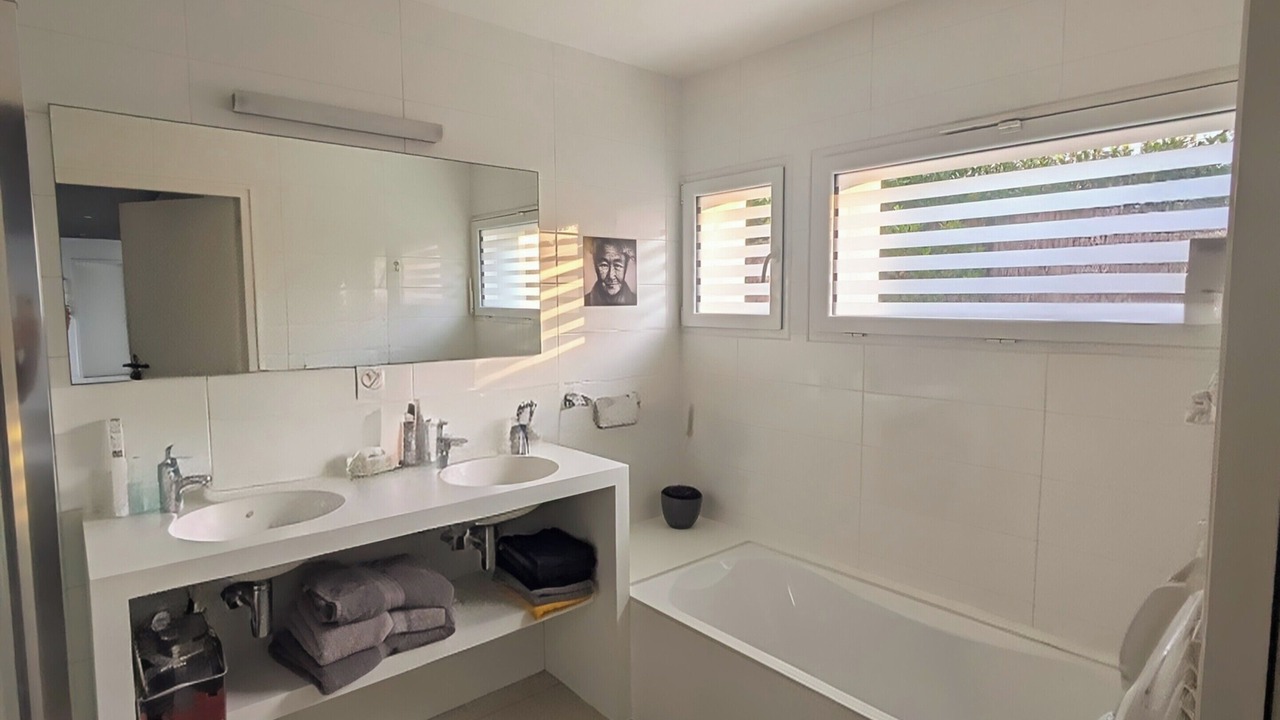 Photo of Bathroom in Longeville-sur-Mer
