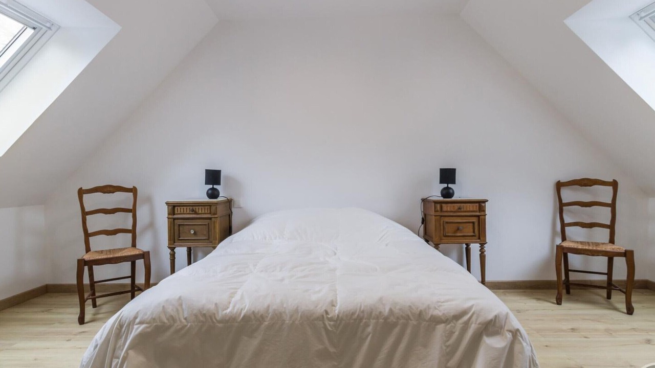 Photo of Bedroom in Annoville