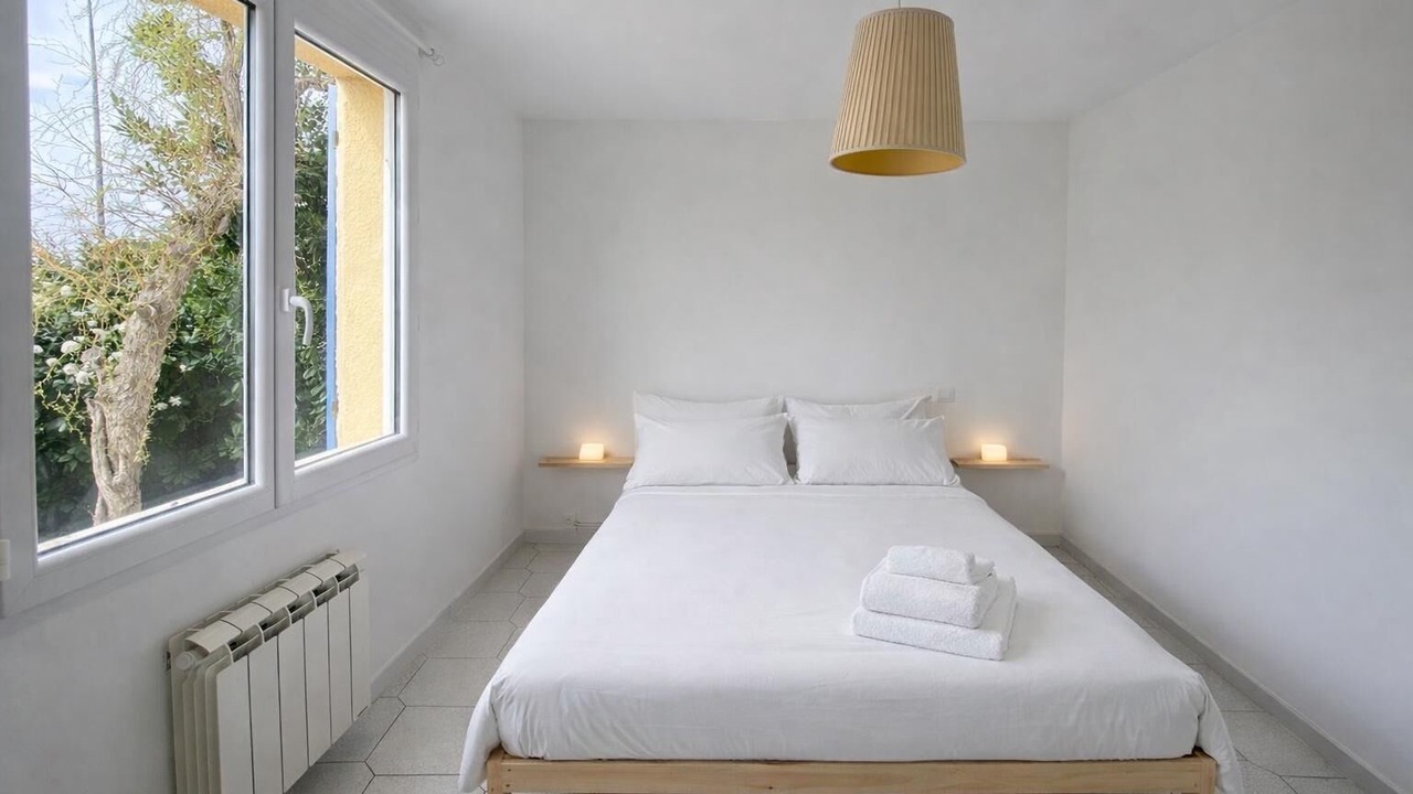 Photo of Bedroom in Saint-Aunes