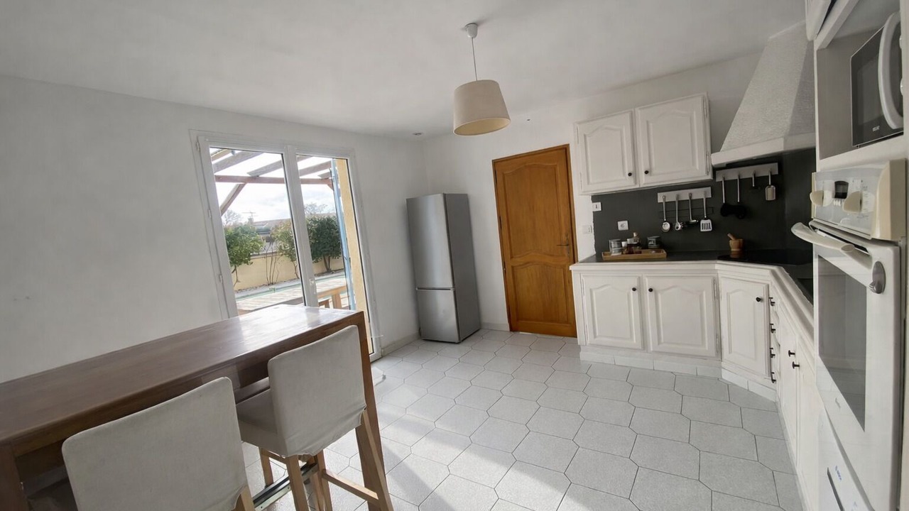 Photo of Kitchen in Saint-Aunes