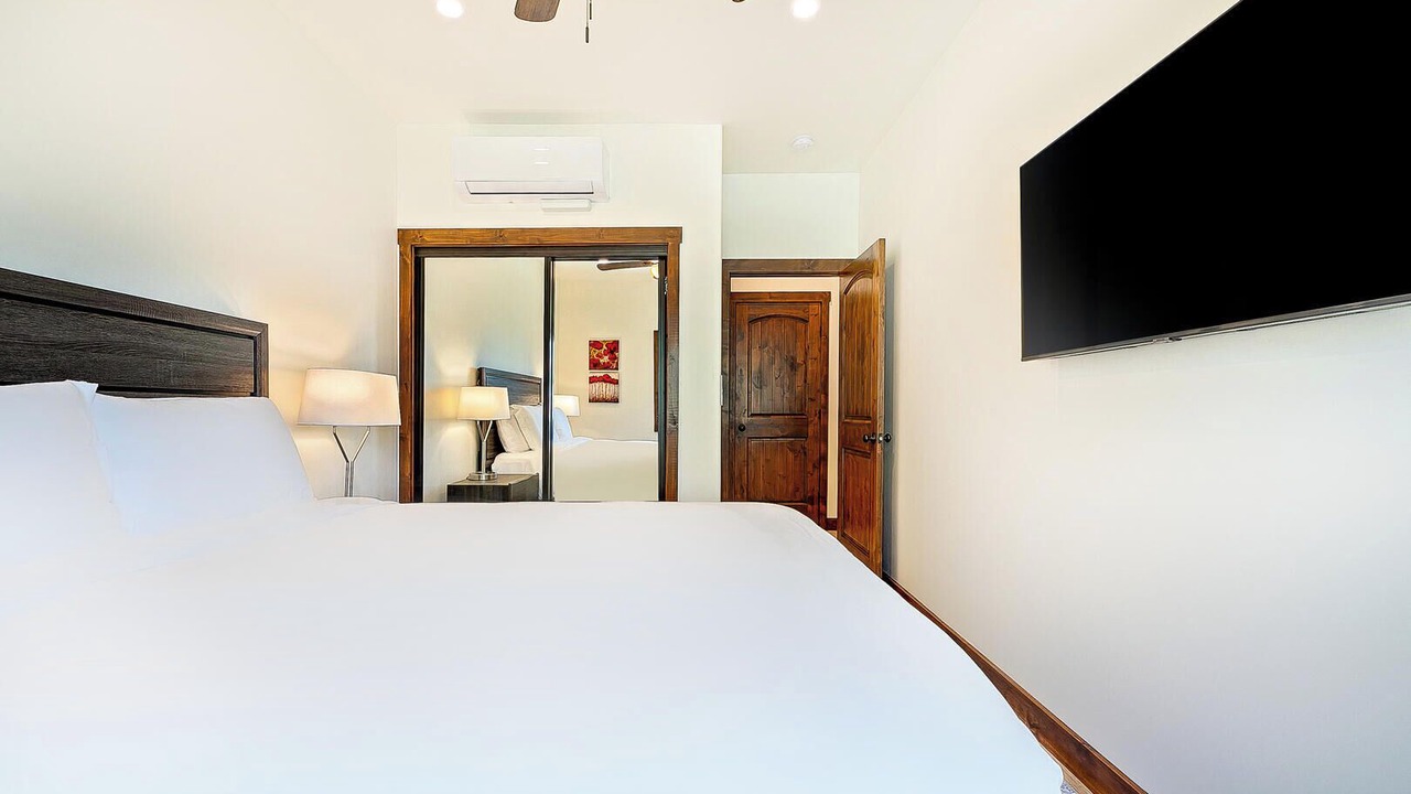 Photo of Bedroom in Mission Beach