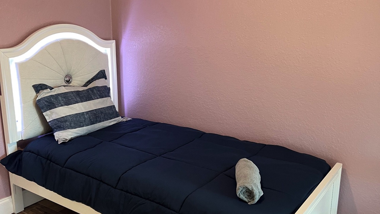 Photo of Bedroom in River Park