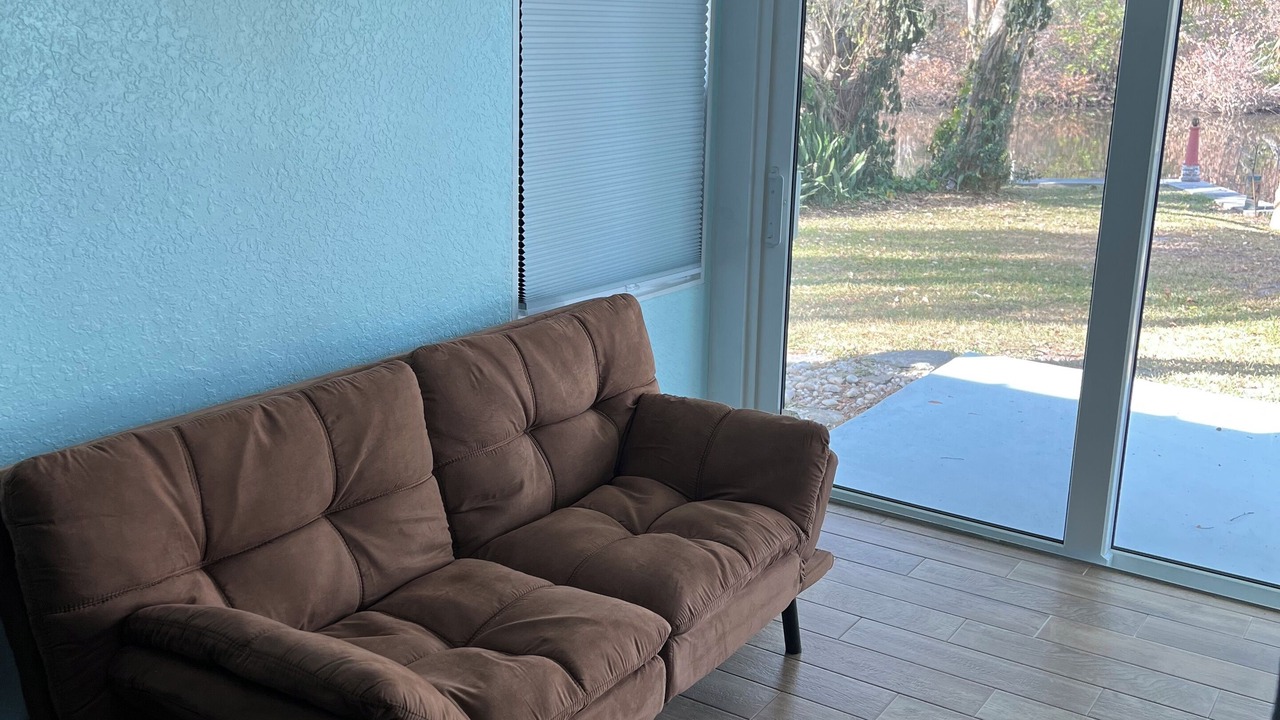 Photo of Livingroom in River Park