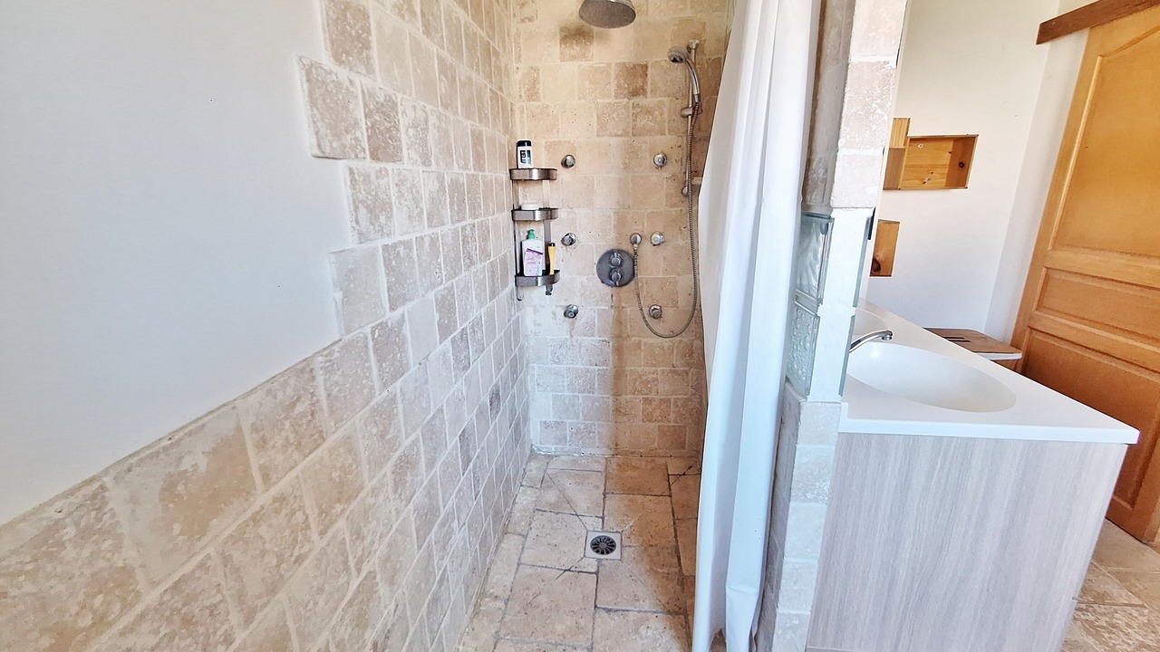 Photo of Bathroom in La Chabossiere