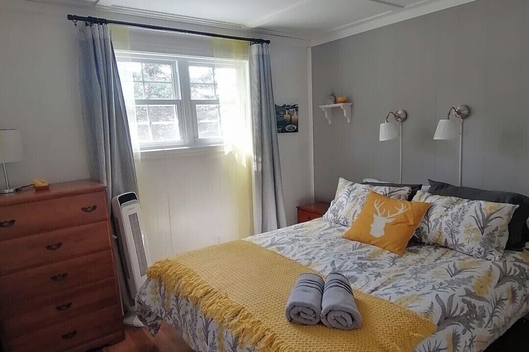 Photo of Bedroom in Cleveland