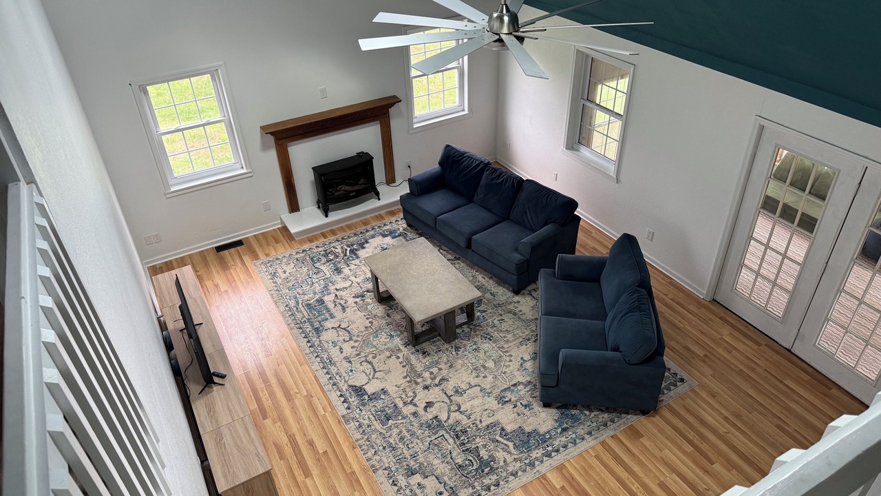 Photo of Livingroom in Etowah
