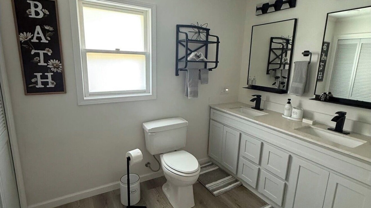 Photo of Bathroom in Cunningham