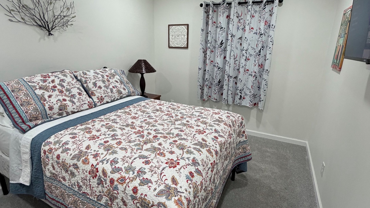 Photo of Bedroom in Cunningham