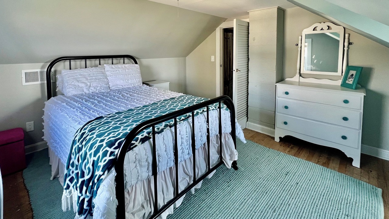 Photo of Bedroom in Sharps