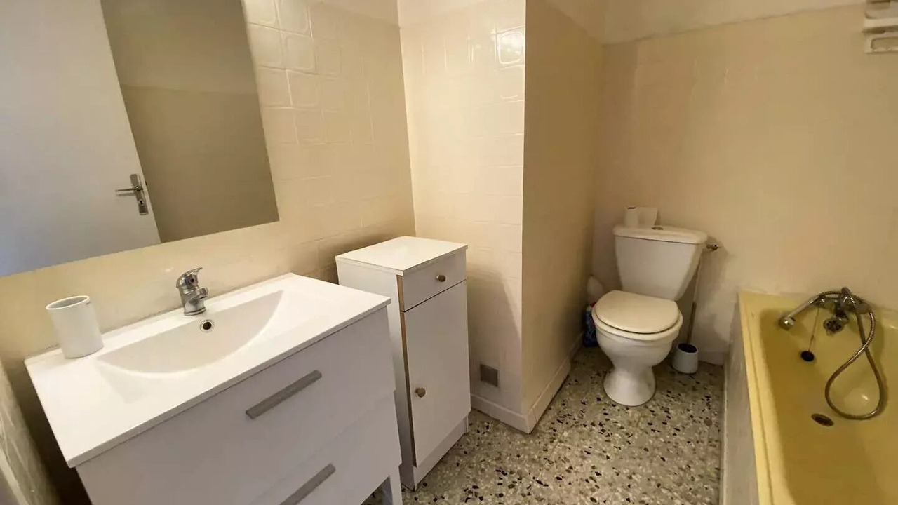 Photo of Bathroom in Le Port