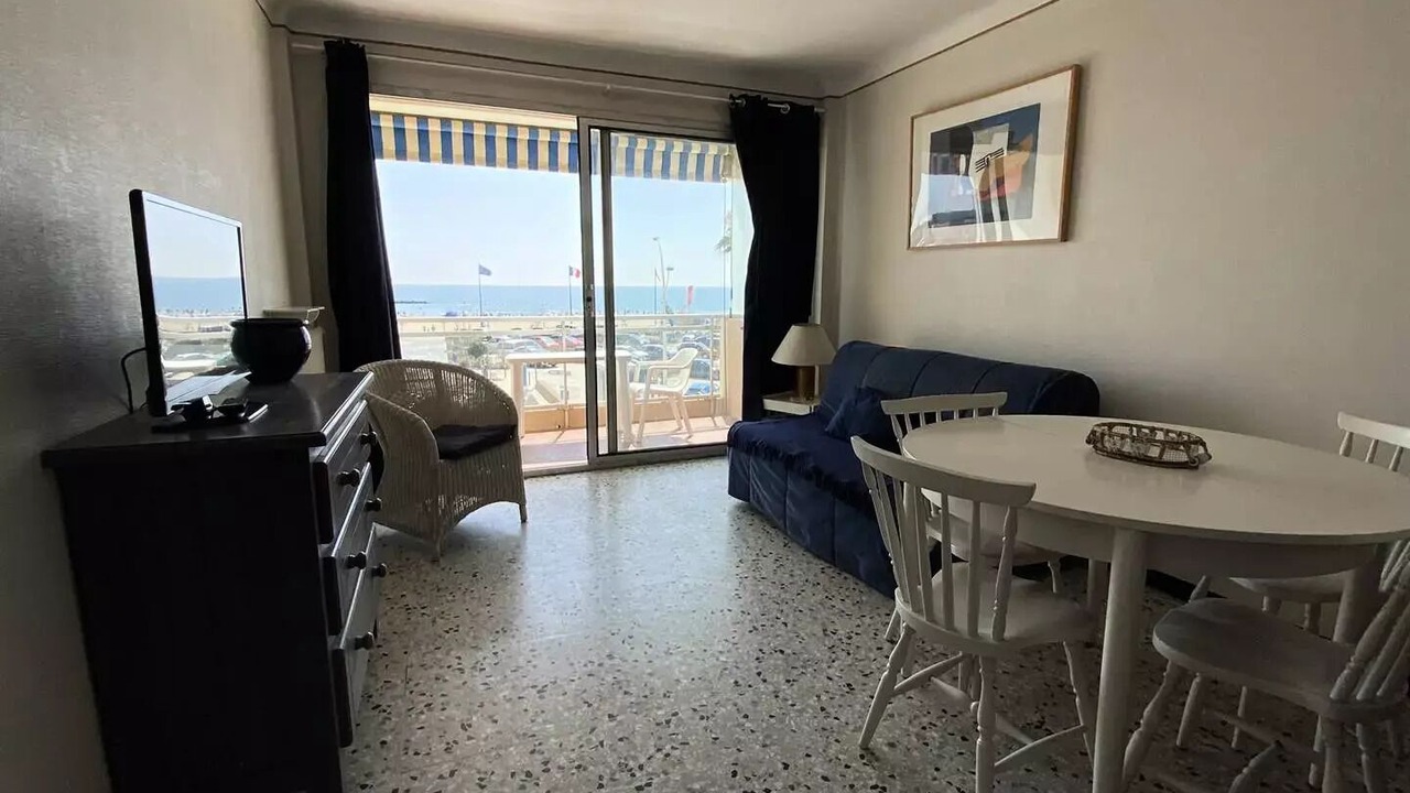 Photo of Livingroom in Le Port