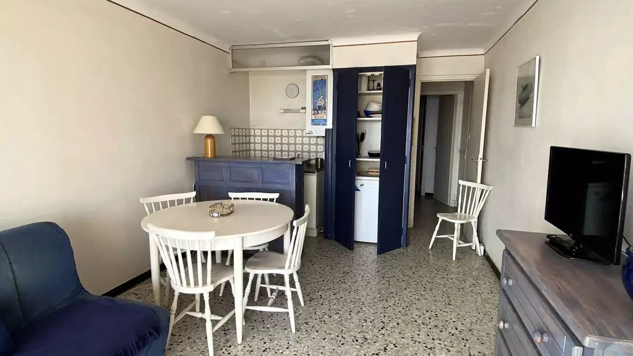 Photo of Livingroom in Le Port