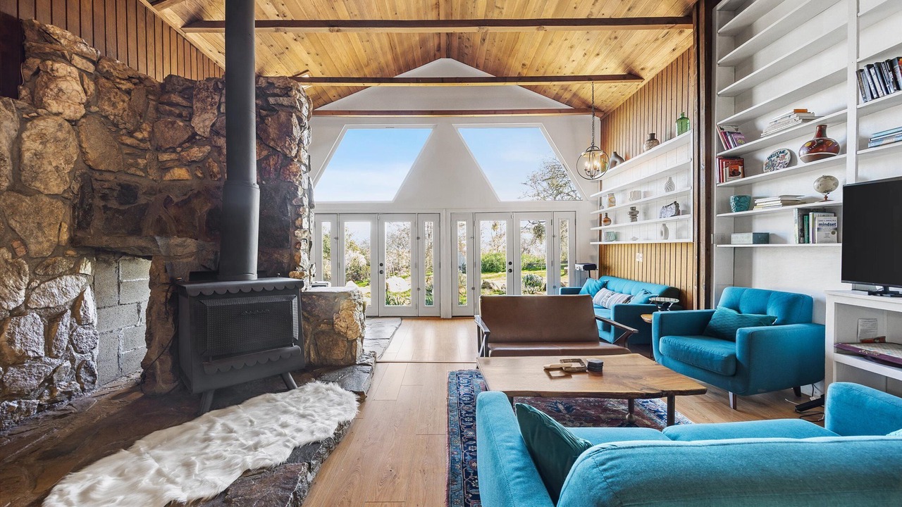 Photo of Livingroom in Keene