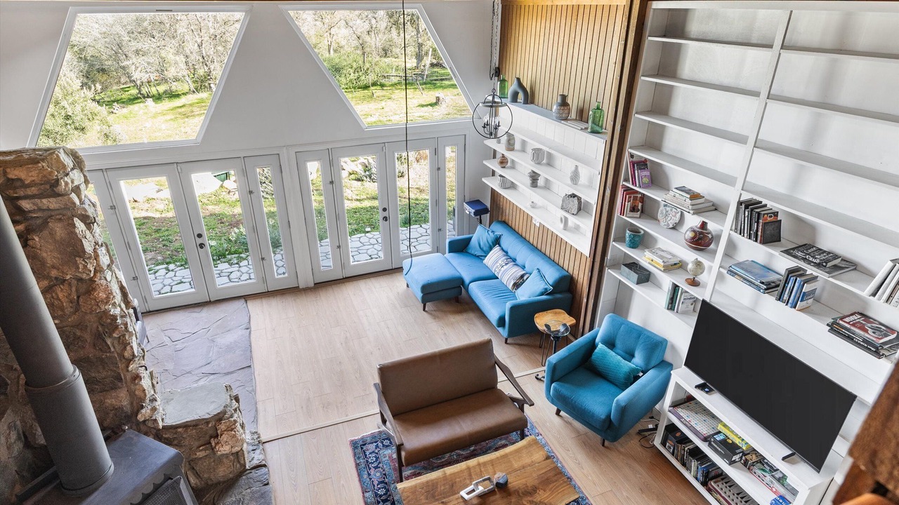 Photo of Livingroom in Keene