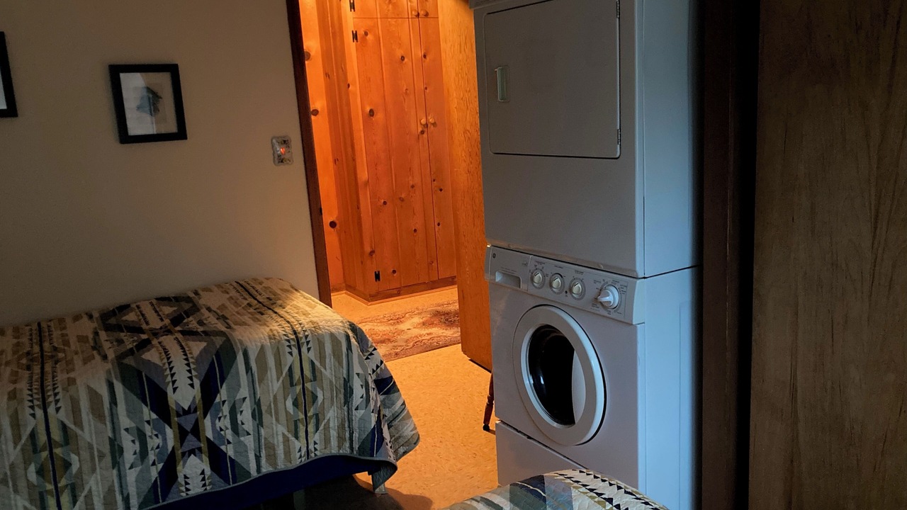 Photo of Bedroom in Arch Cape