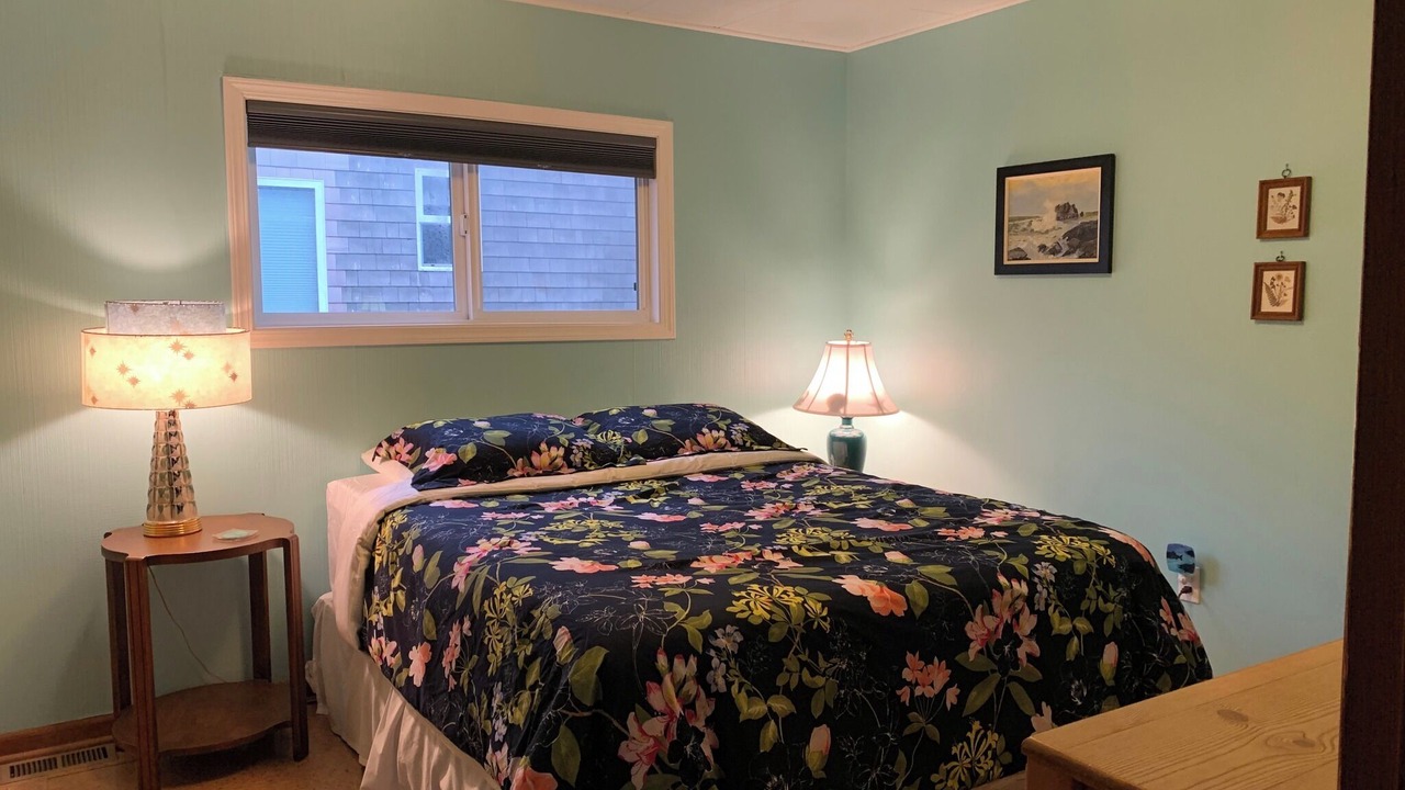 Photo of Bedroom in Arch Cape
