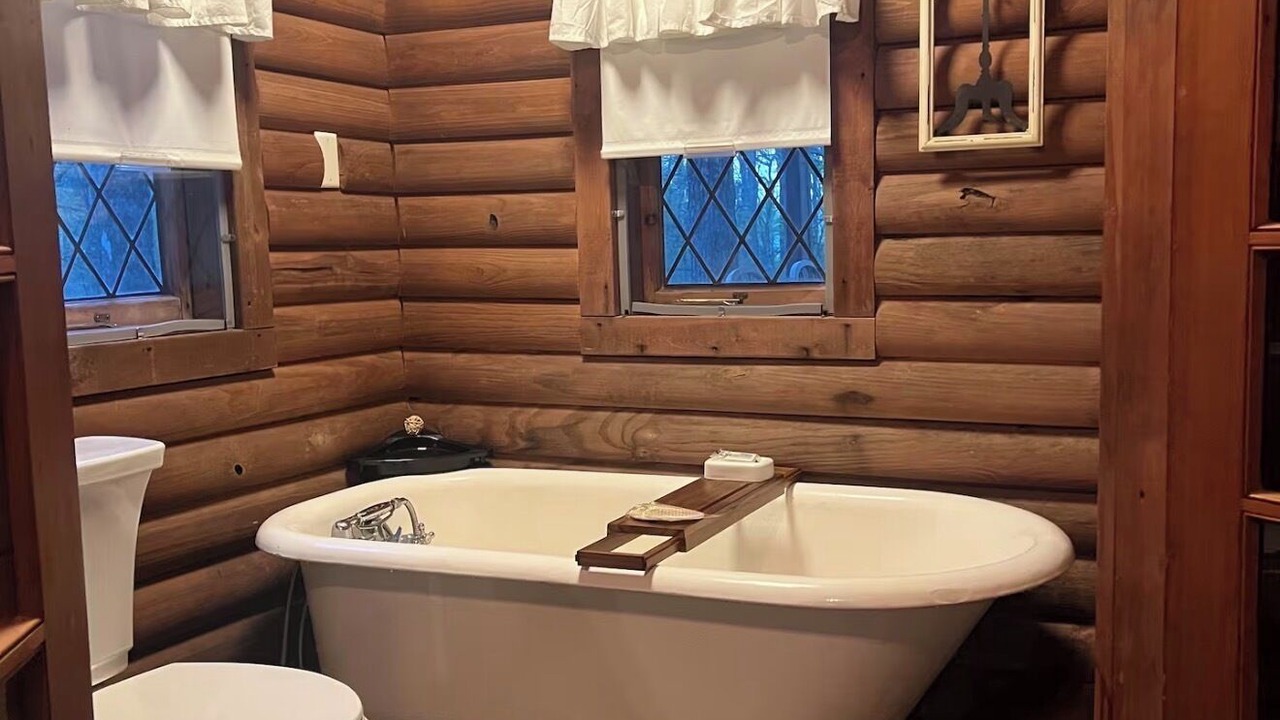 Photo of Bathroom in Cunningham