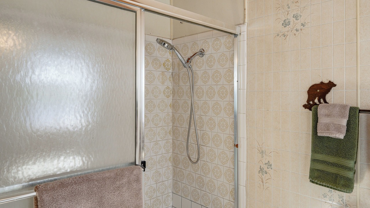 Photo of Bathroom in Tehachapi