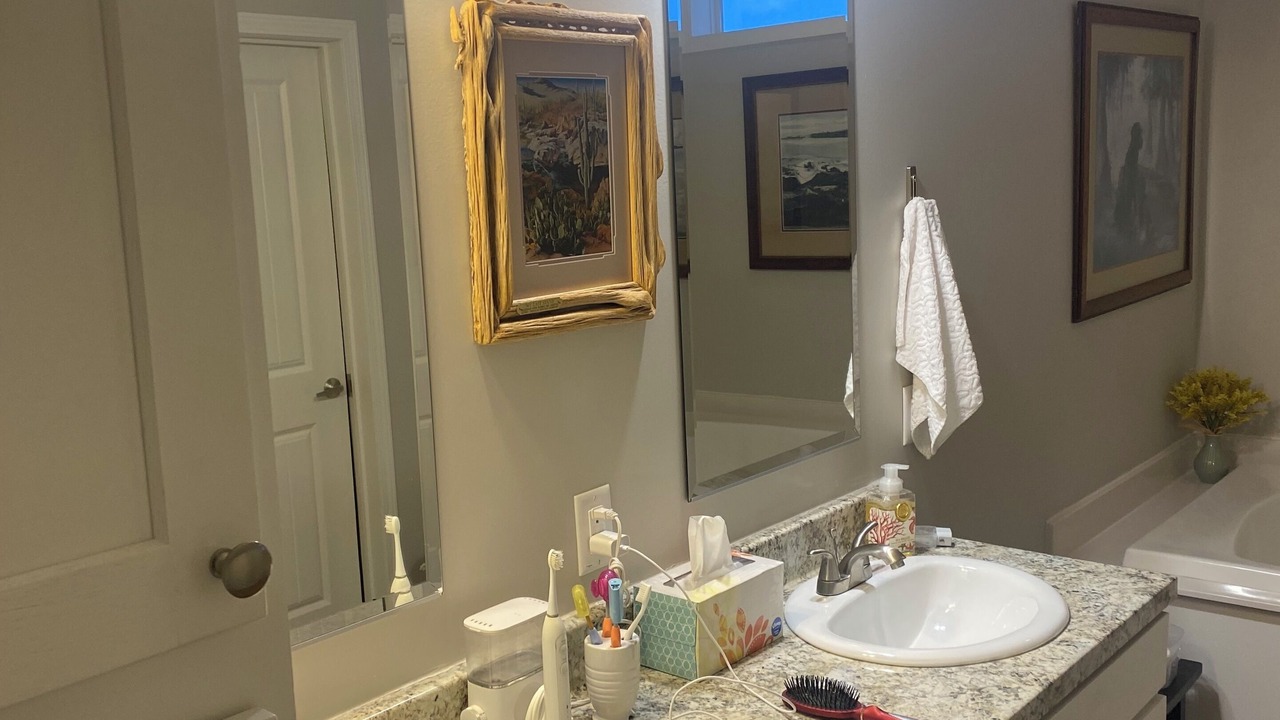Photo of Bathroom in Kaplan