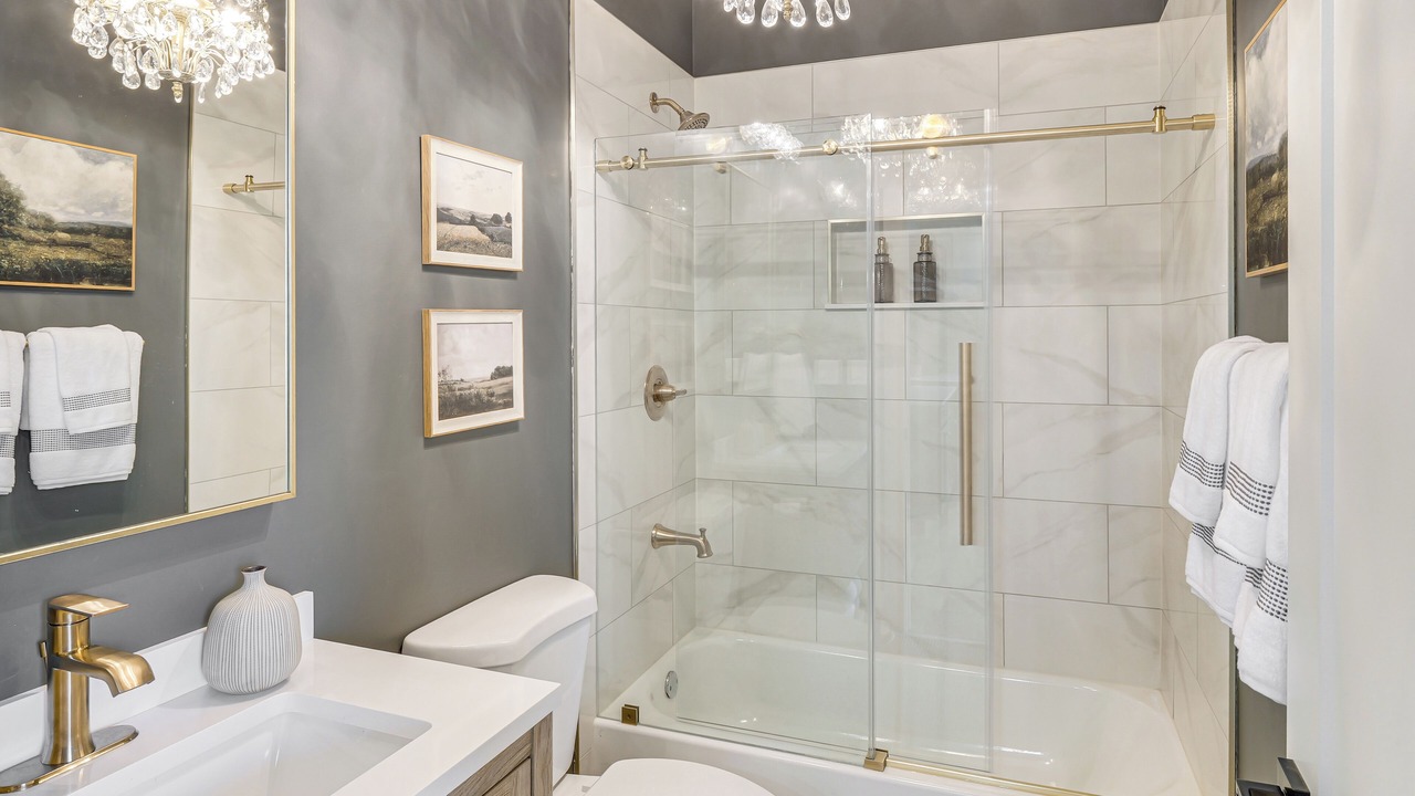 Photo of Bathroom in Lawrenceburg