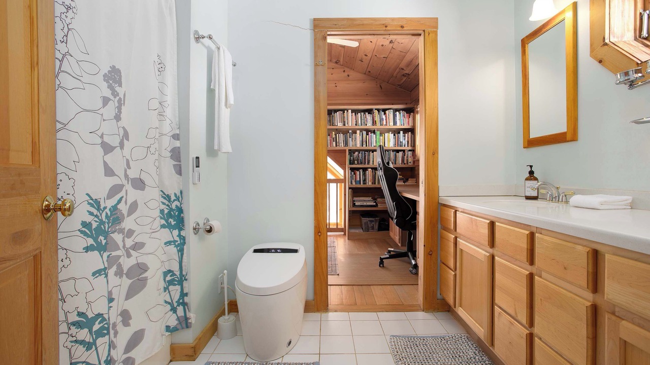 Photo of Bathroom in Cummington