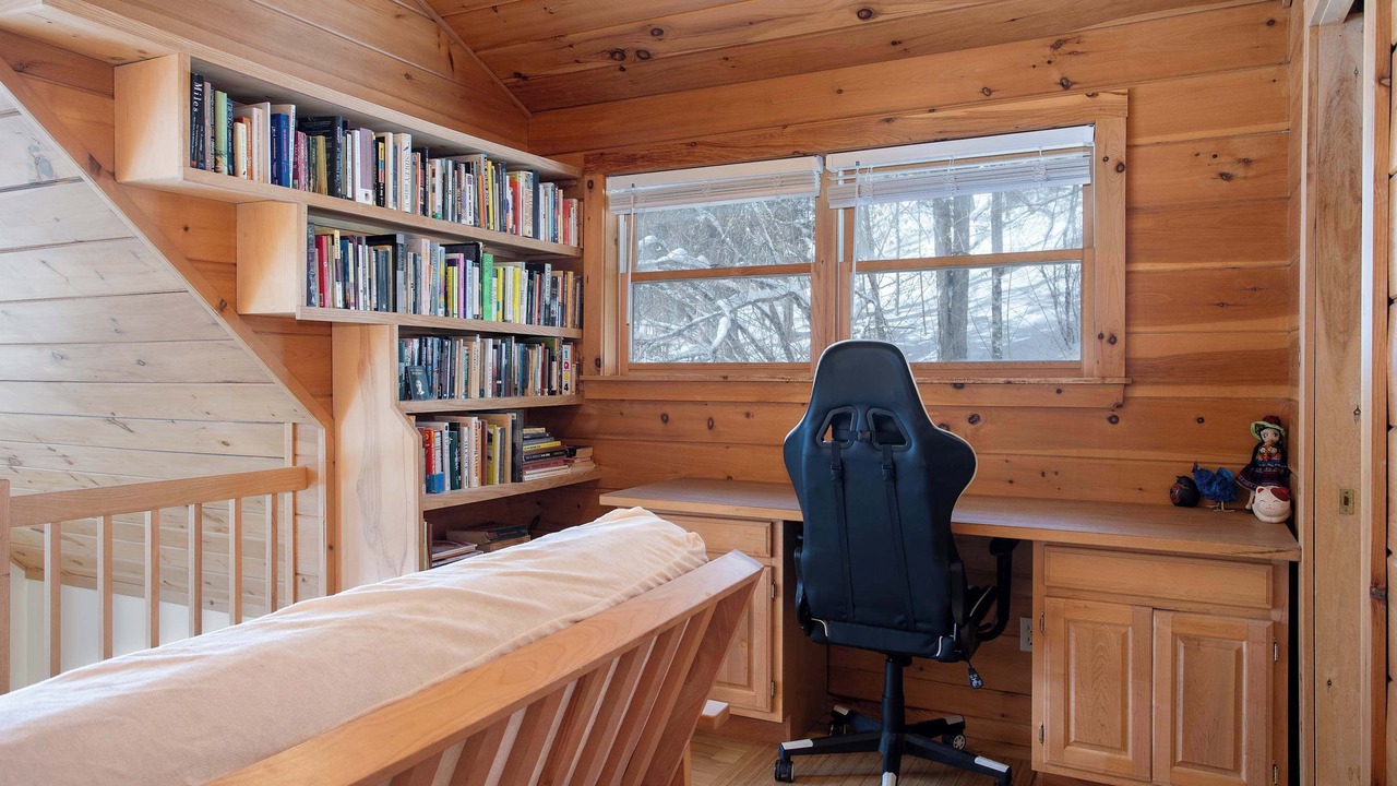 Photo of Bedroom in Cummington