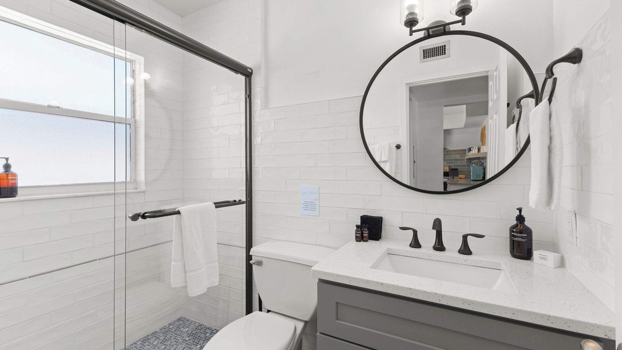 Photo of Bathroom in Bay Esplanade