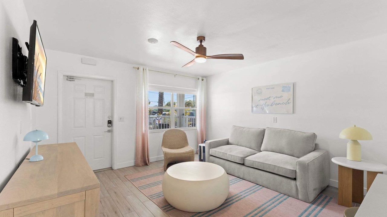 Photo of Livingroom in Bay Esplanade