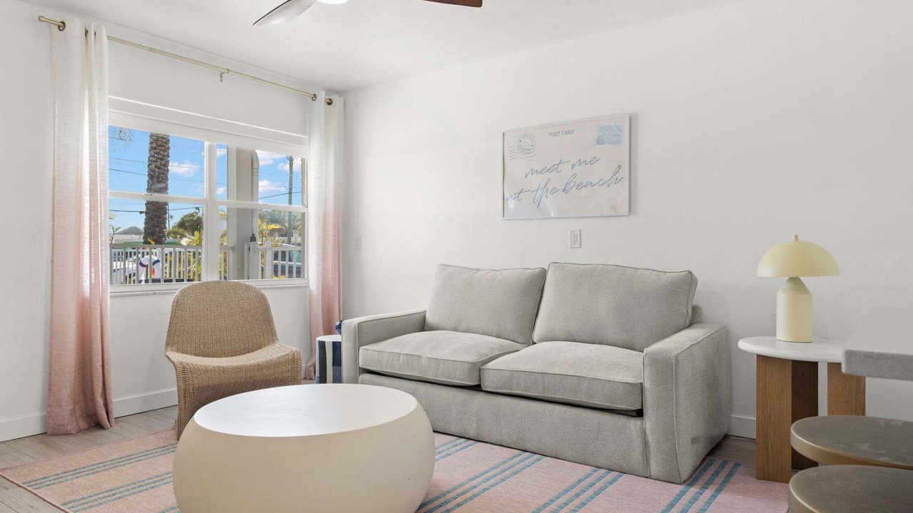 Photo of Livingroom in Bay Esplanade