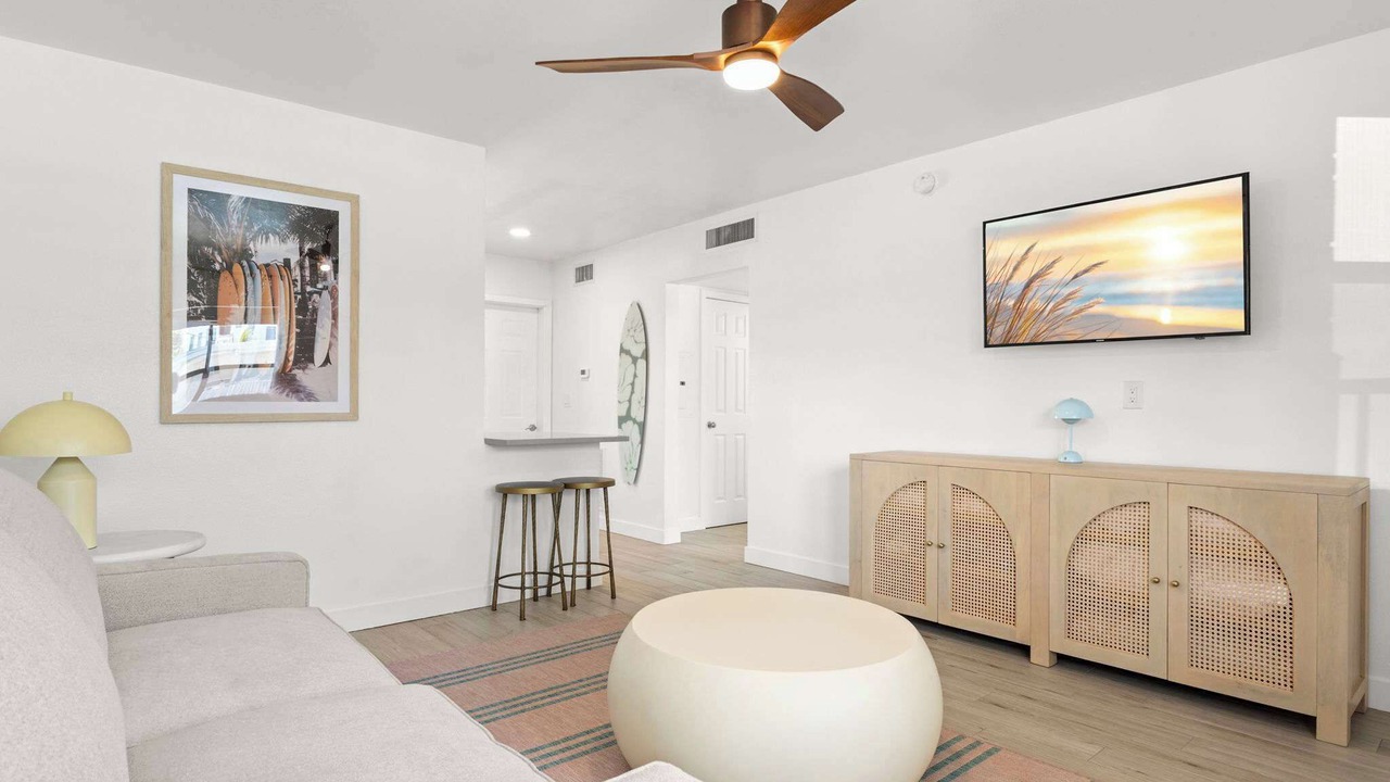 Photo of Livingroom in Bay Esplanade