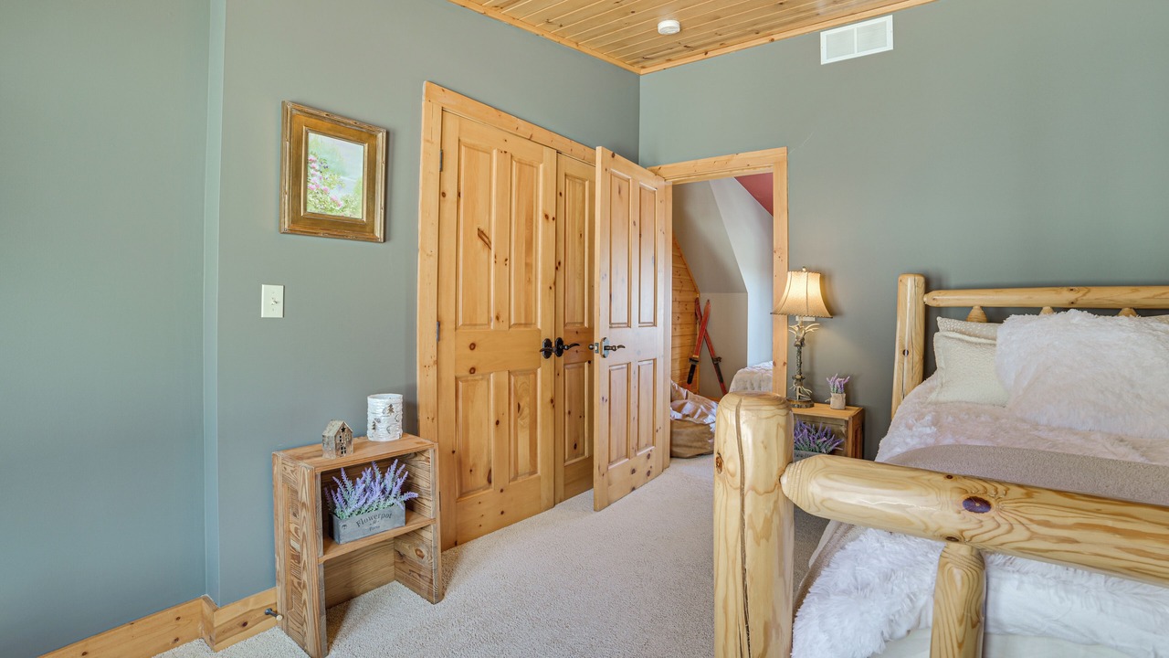 Photo of Bedroom in Harbor Springs