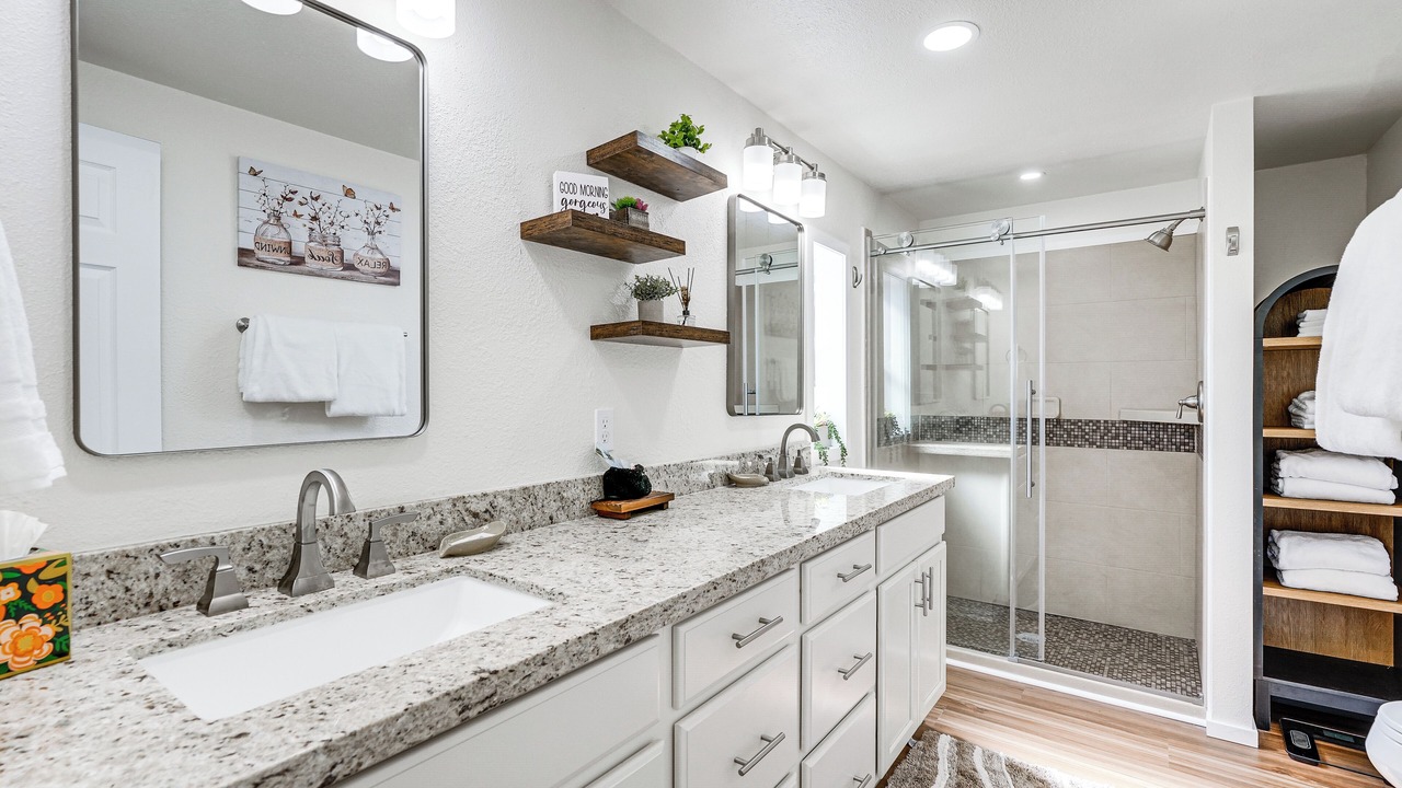 Photo of Bathroom in Tonto Basin