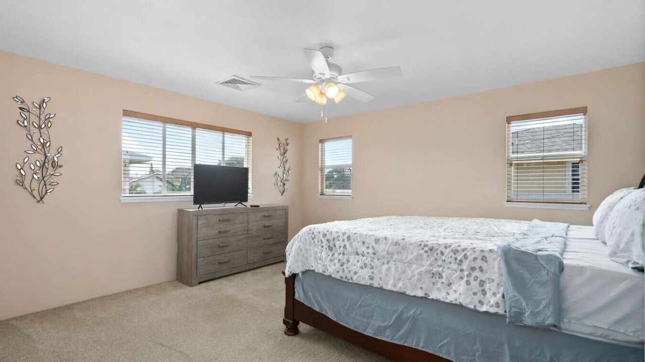 Photo of Bedroom in Ewa Villages