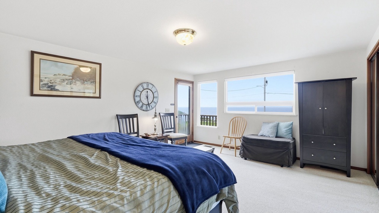 Photo of Bedroom in Agate Beach