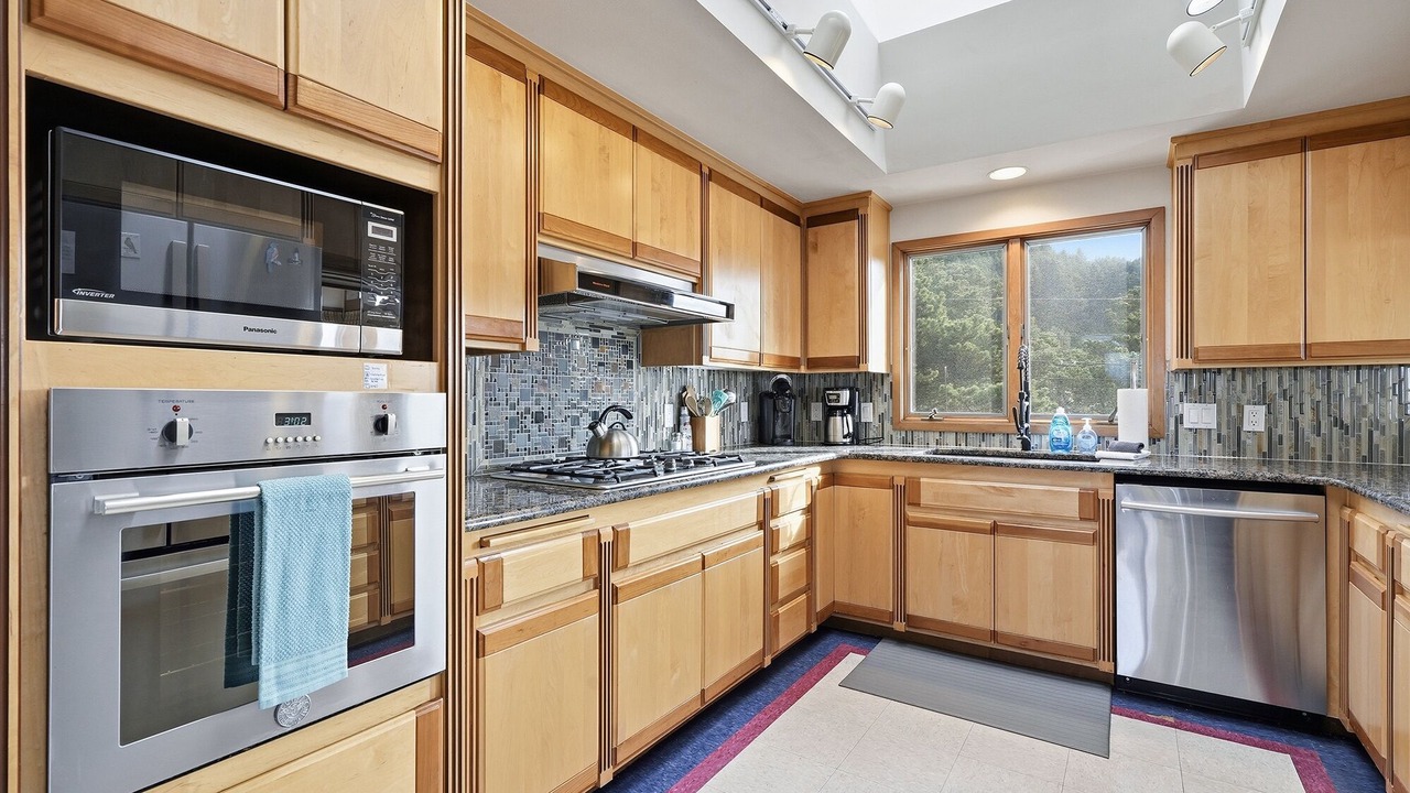 Photo of Kitchen in Agate Beach