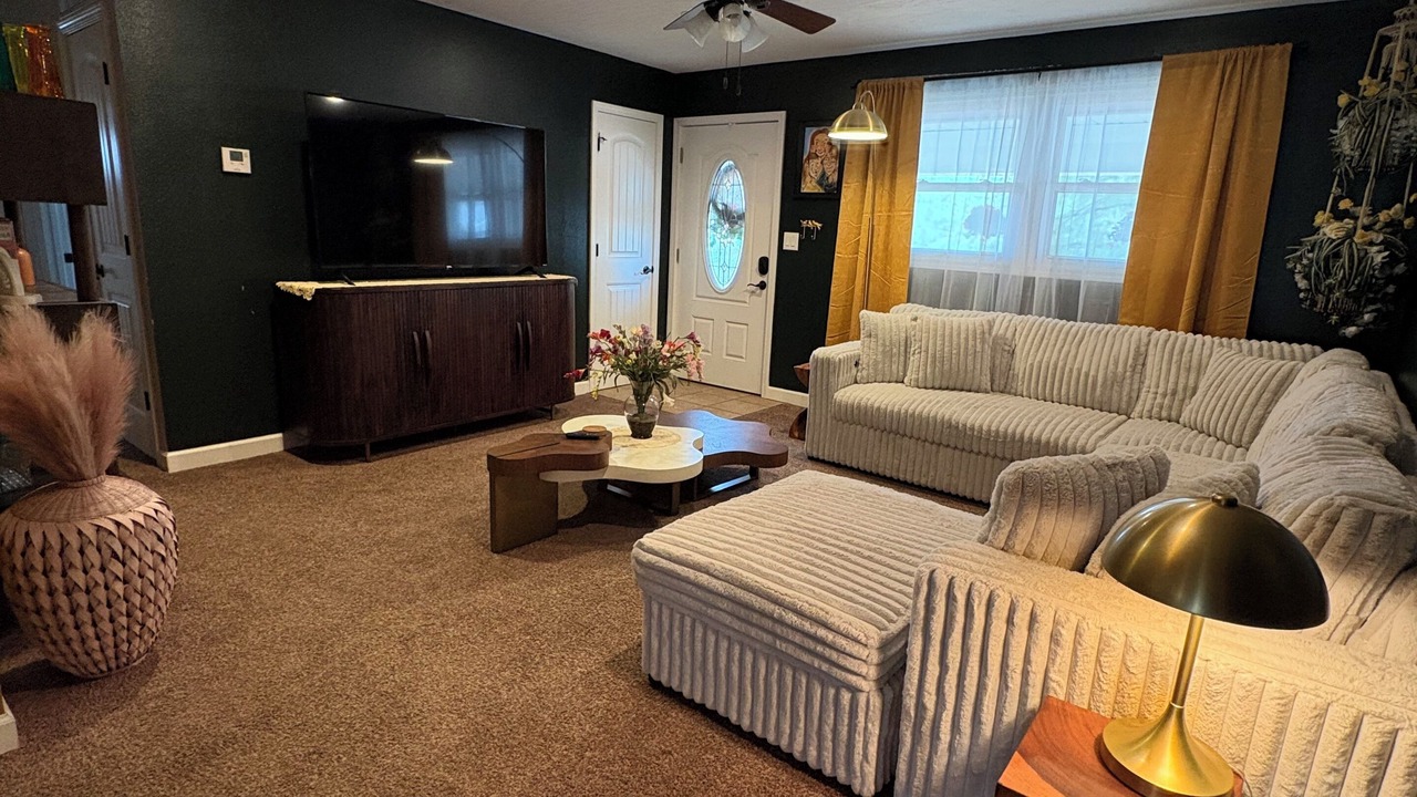 Photo of Livingroom in Waynesville