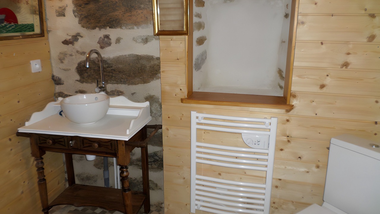 Photo of Bathroom in Montclard