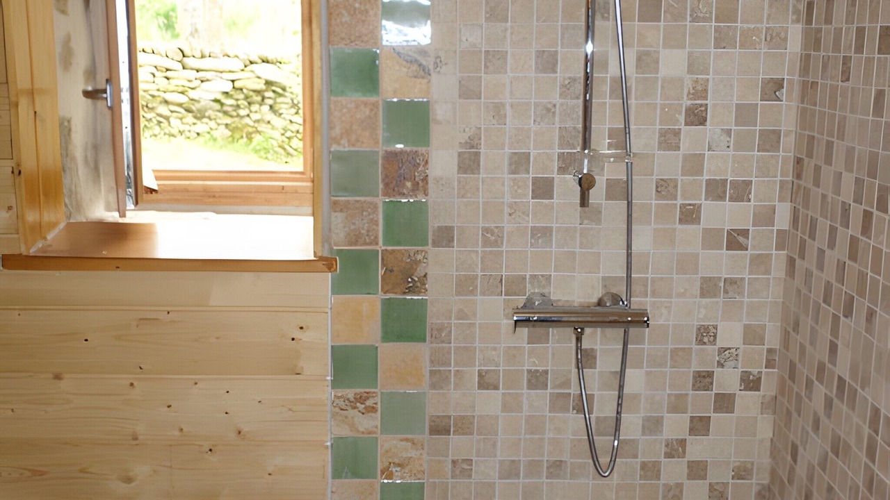 Photo of Bathroom in Montclard