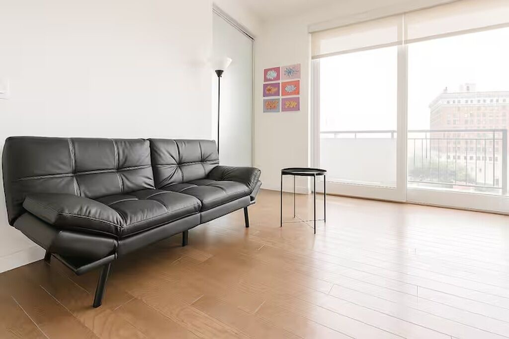 Photo of Livingroom in Westlake South