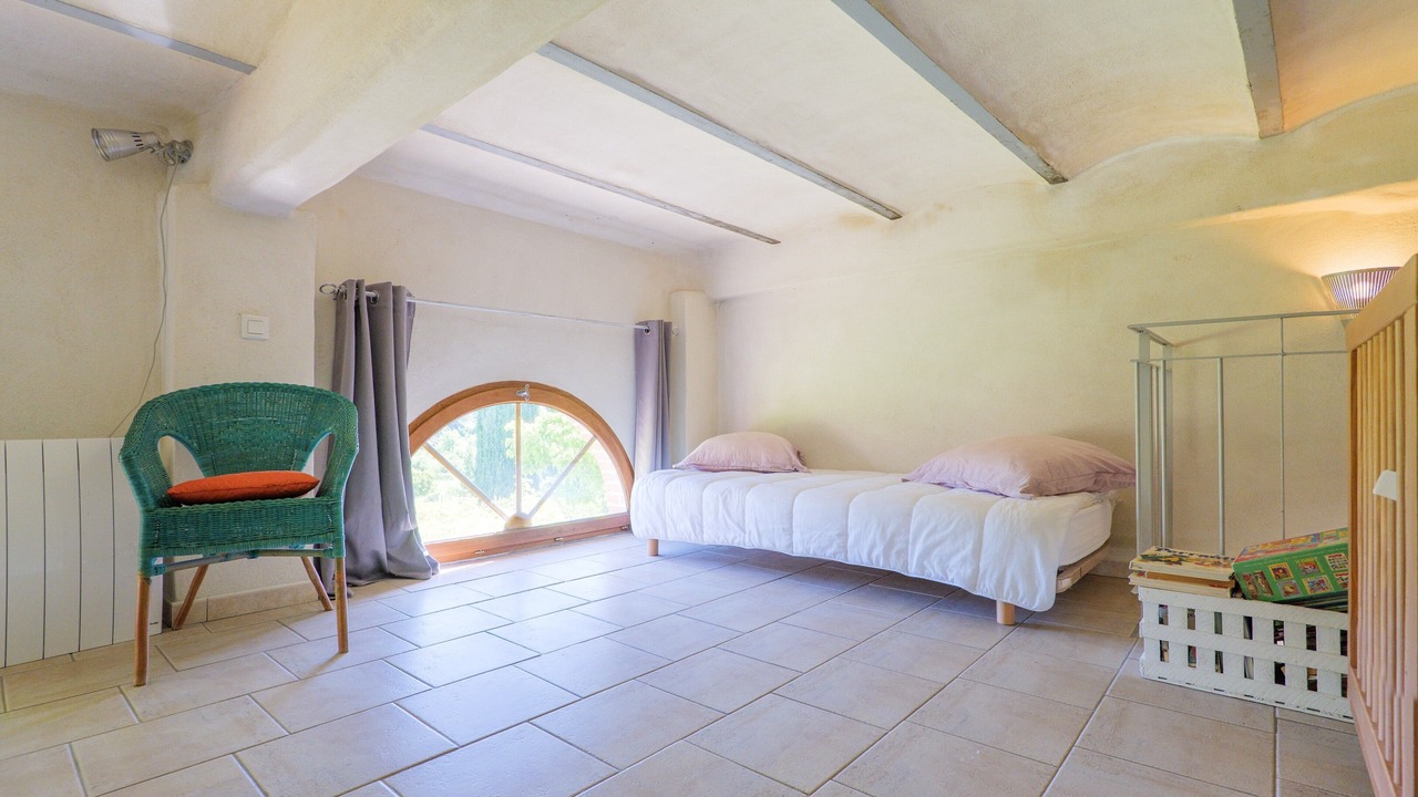 Photo of Bedroom in Courry