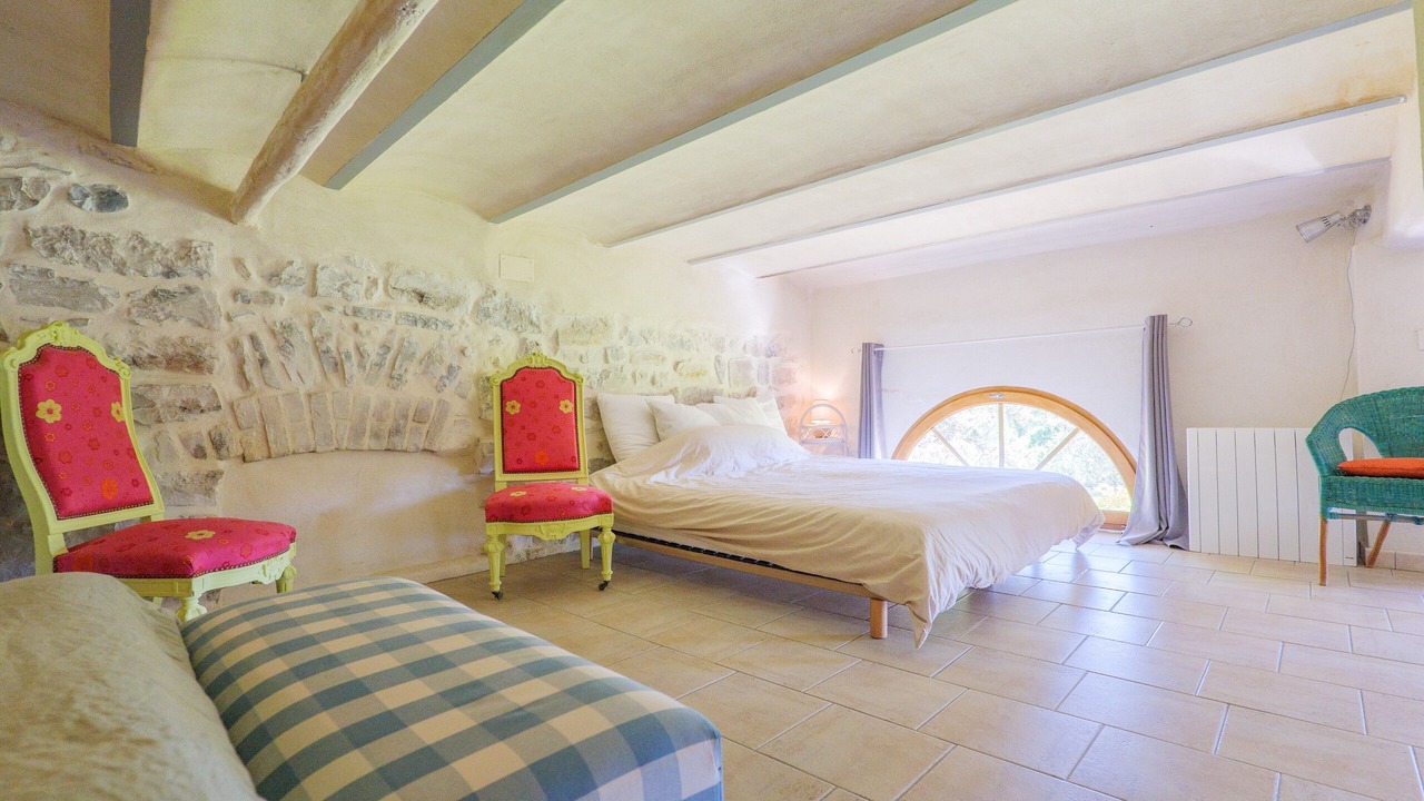 Photo of Bedroom in Courry